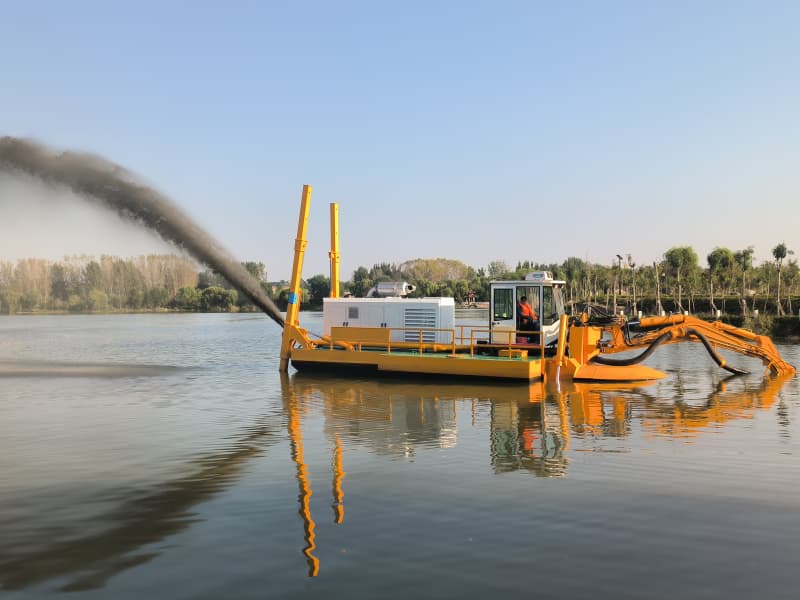 Draga anfibia multifuncional (900 m³/h) con bomba de succión/cubo