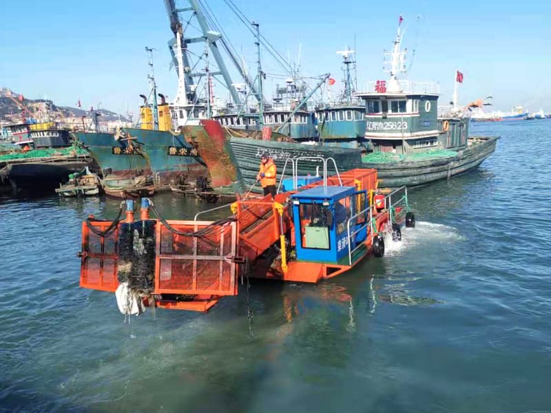 Barco de limpieza automática de agua/Recolector de malezas acuáticas/Barco desnatador de basura